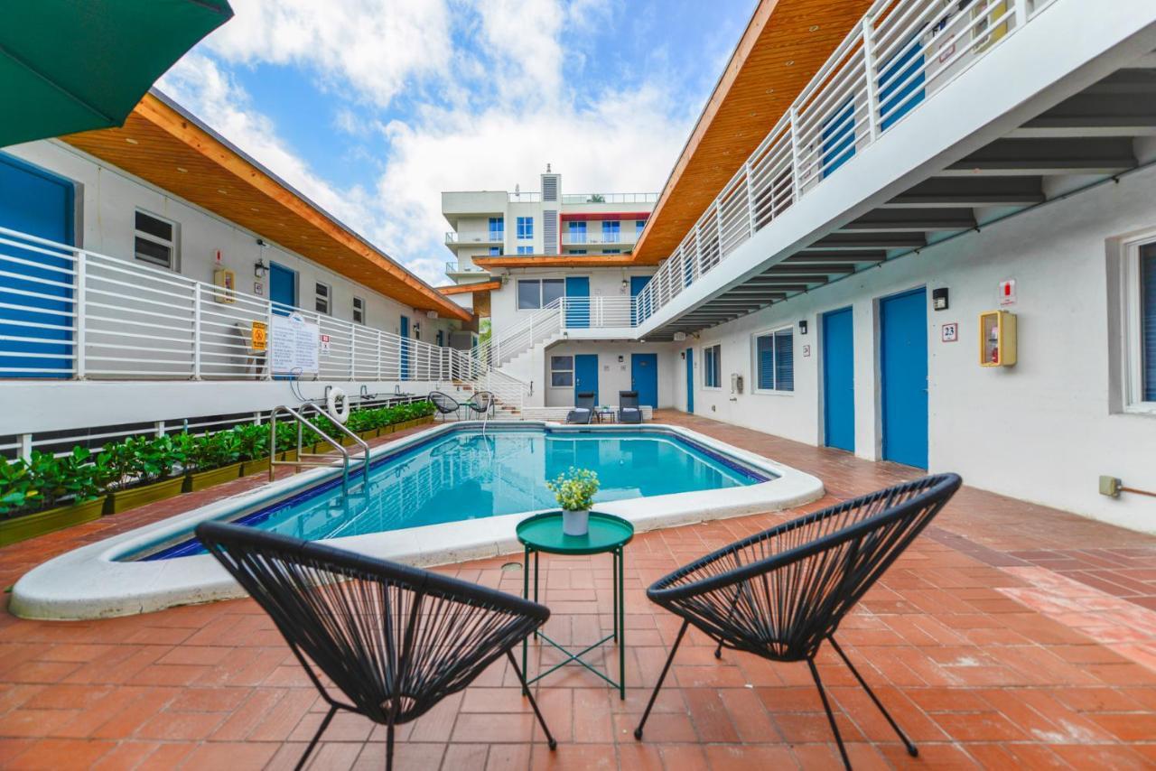Cozy 1 Bedroom With Pool Steps From The Beach #47 Hollywood Eksteriør bilde